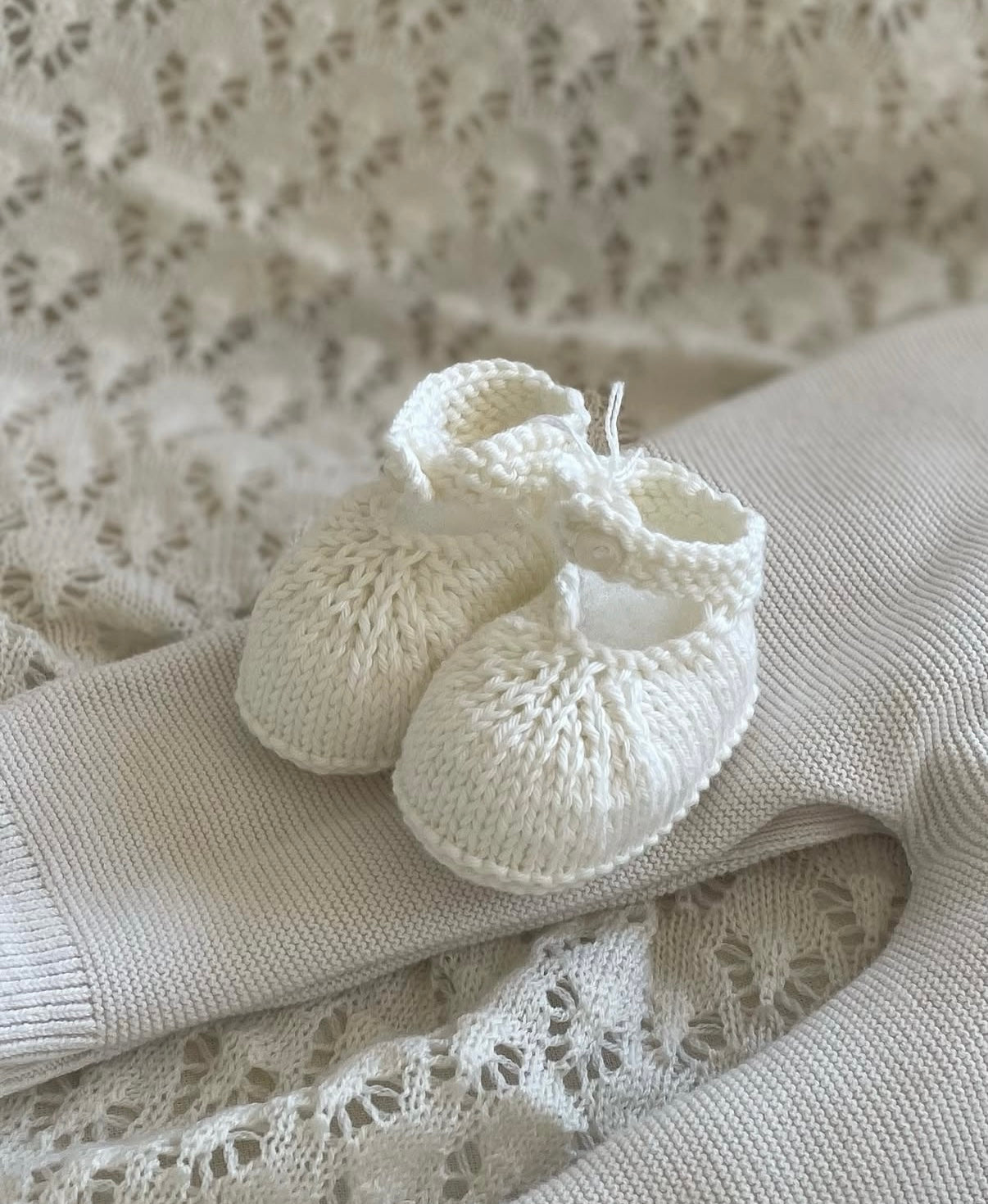 Bébé by Minihaha Molly Tofu Collared Knitted Romper