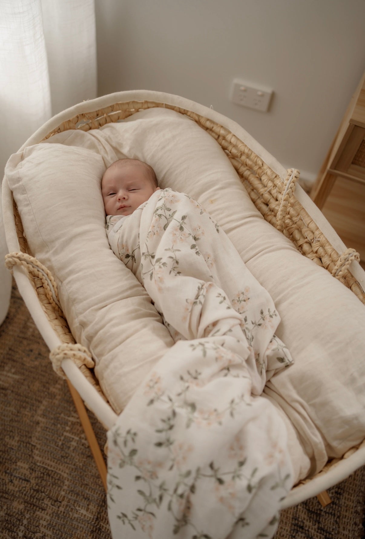 Pop Ya Tot Fleur Blanche Swaddle Wrap