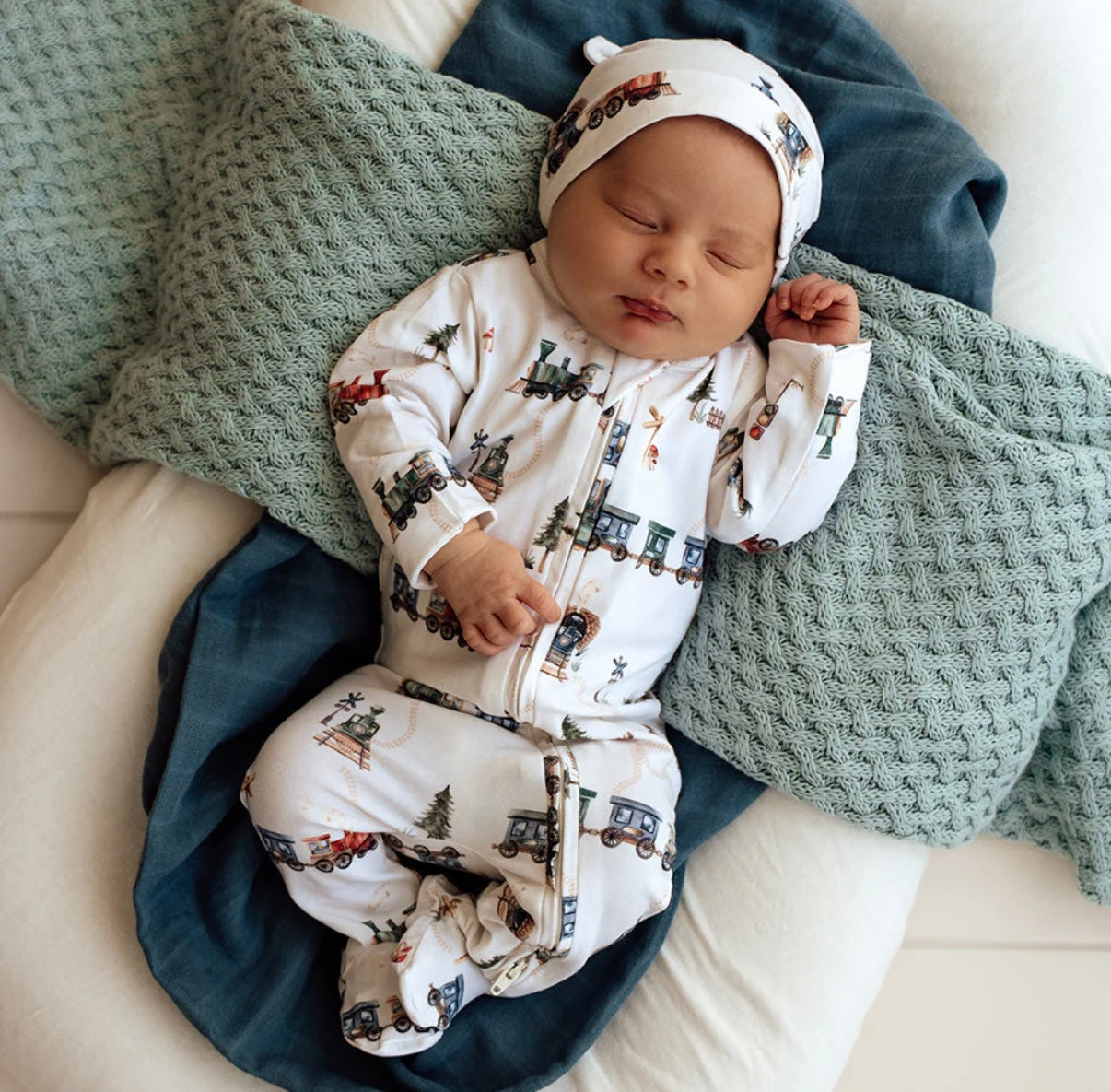 Snuggle Hunny Trains Organic Snuggle Sleepsuit Zip Footie
