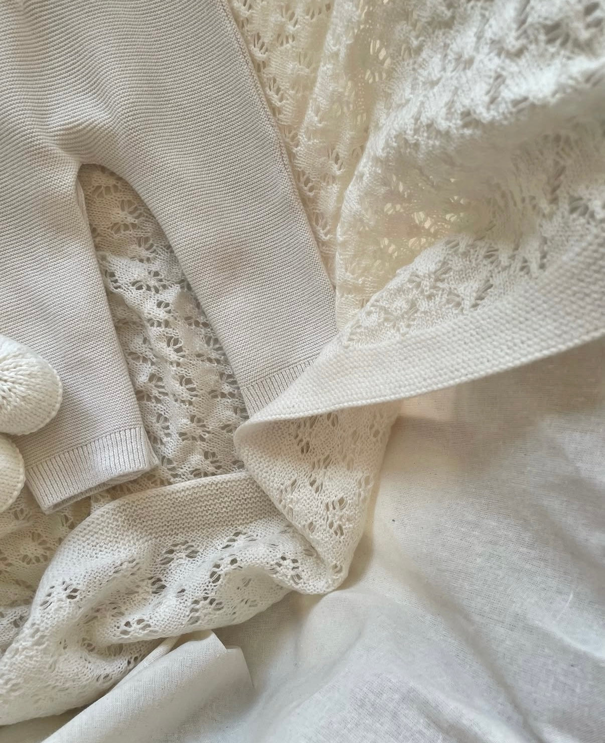 Bébé by Minihaha Molly Tofu Collared Knitted Romper