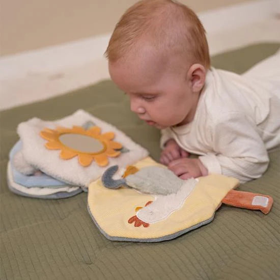 Little Dutch Little Farm Activity Booklet