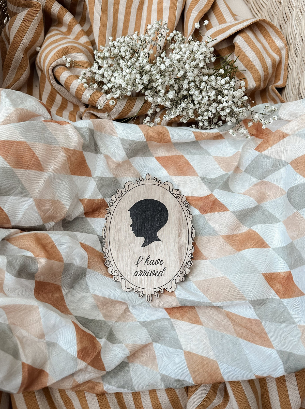 Pop Ya Tot Vintage Cameo Announcement Plaque