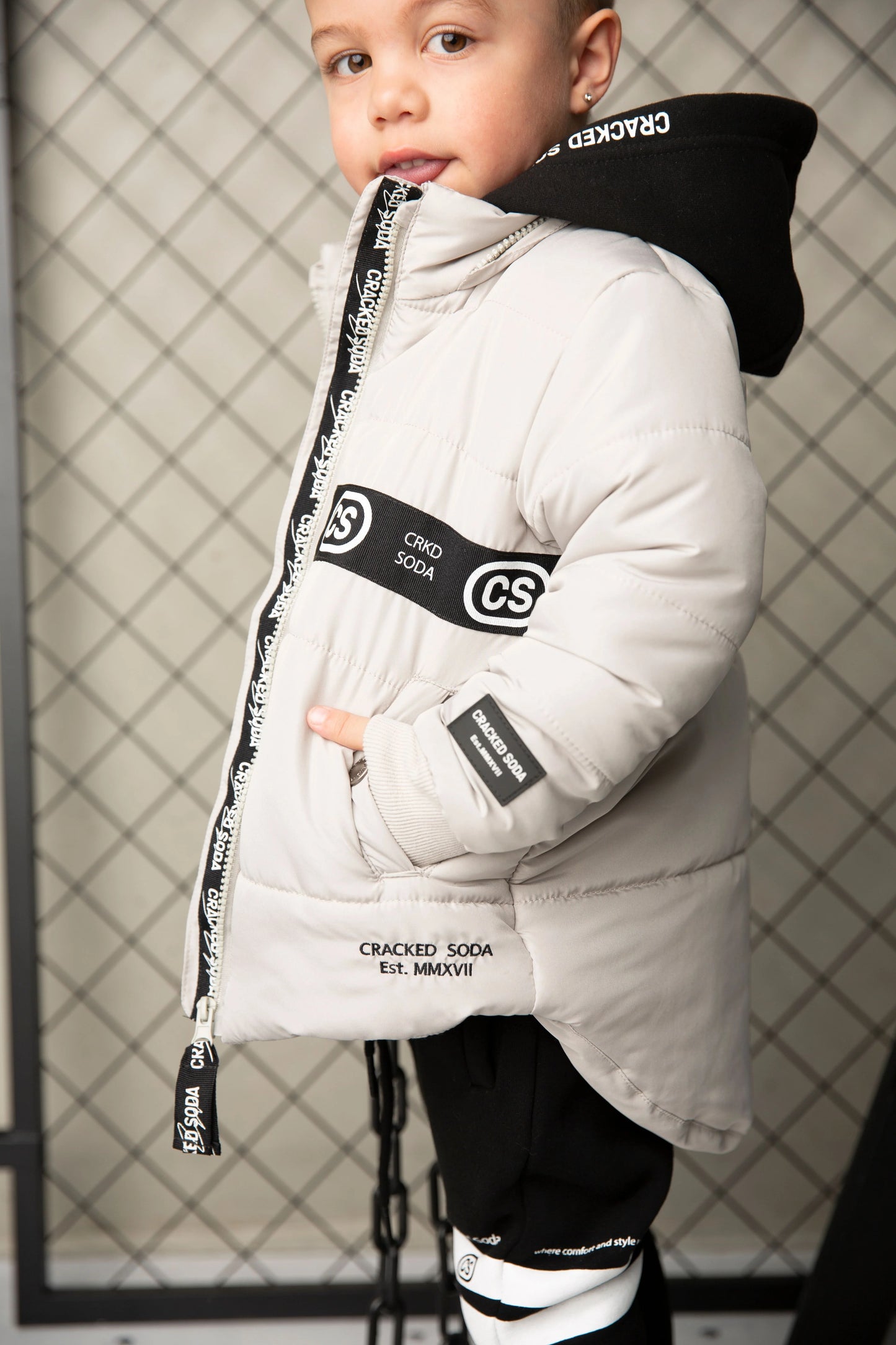 Cracked Soda Riley Hooded Puffer Jacket Oat