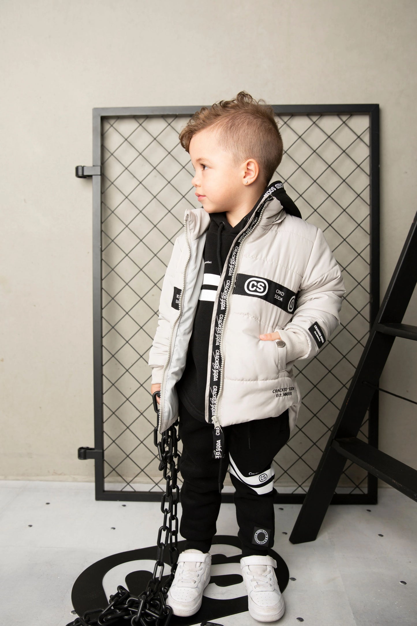 Cracked Soda Riley Hooded Puffer Jacket Oat