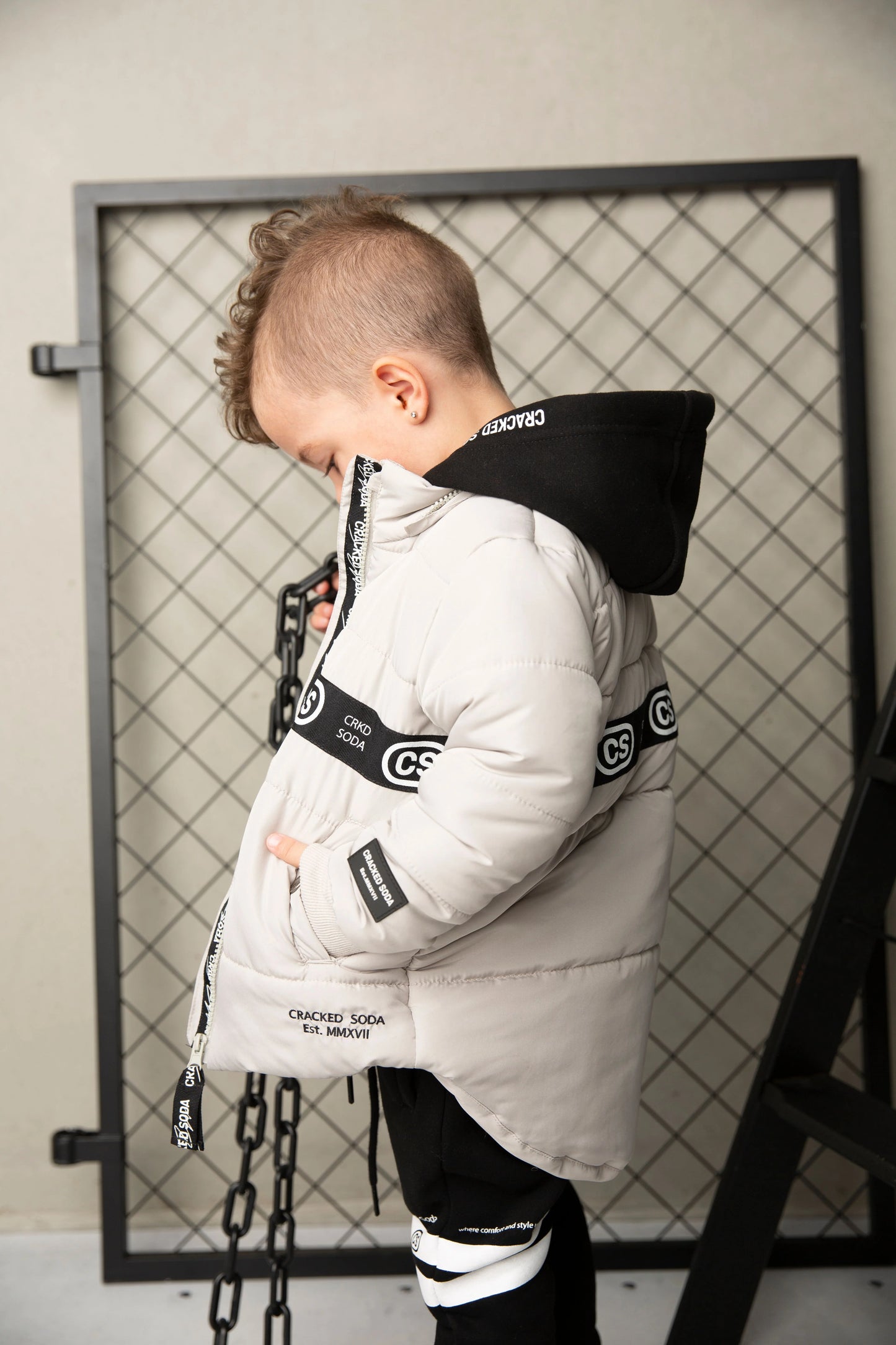 Cracked Soda Riley Hooded Puffer Jacket Oat