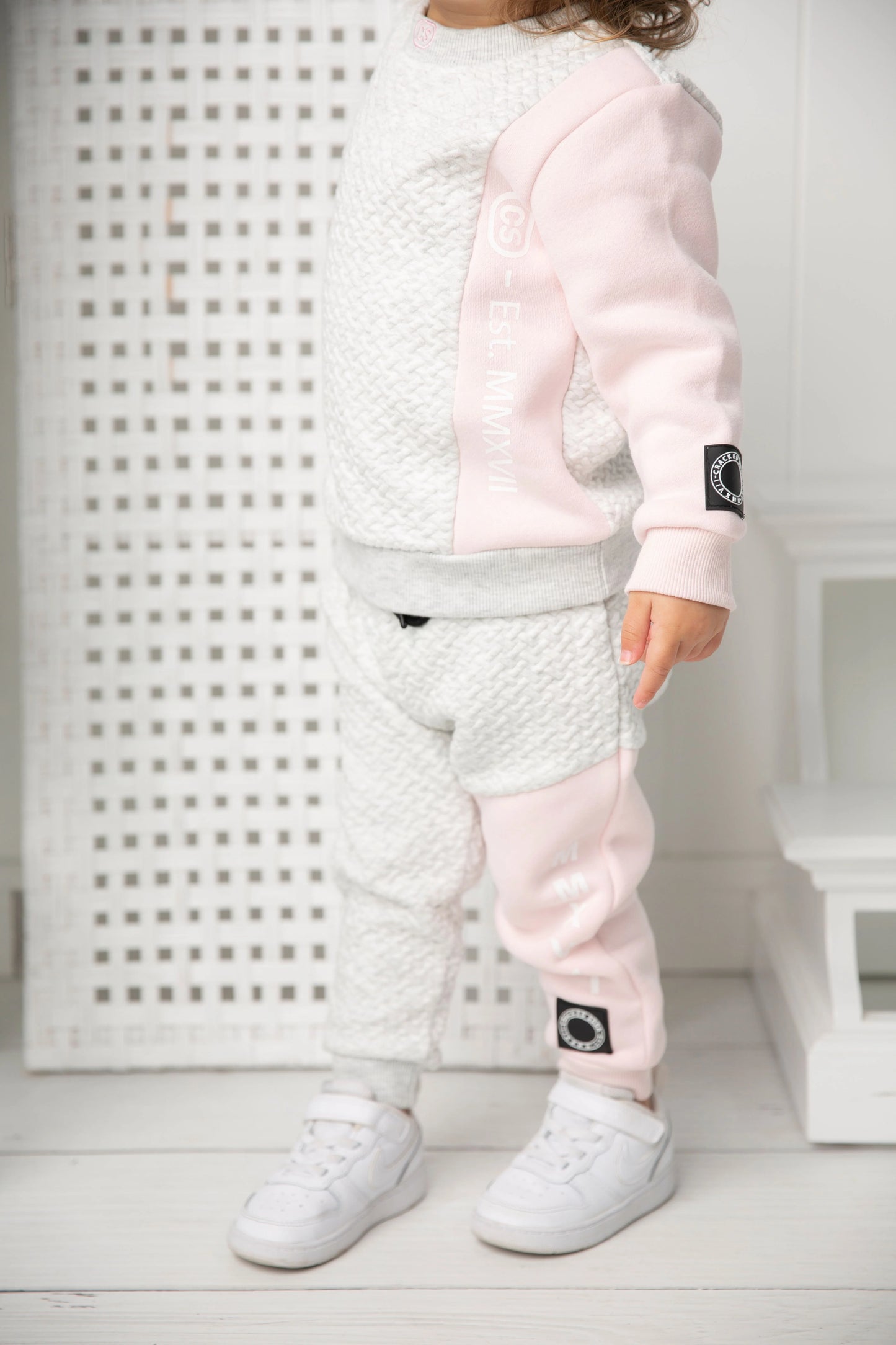 Cracked Soda Alaska Textured Crew Set Grey & Pink