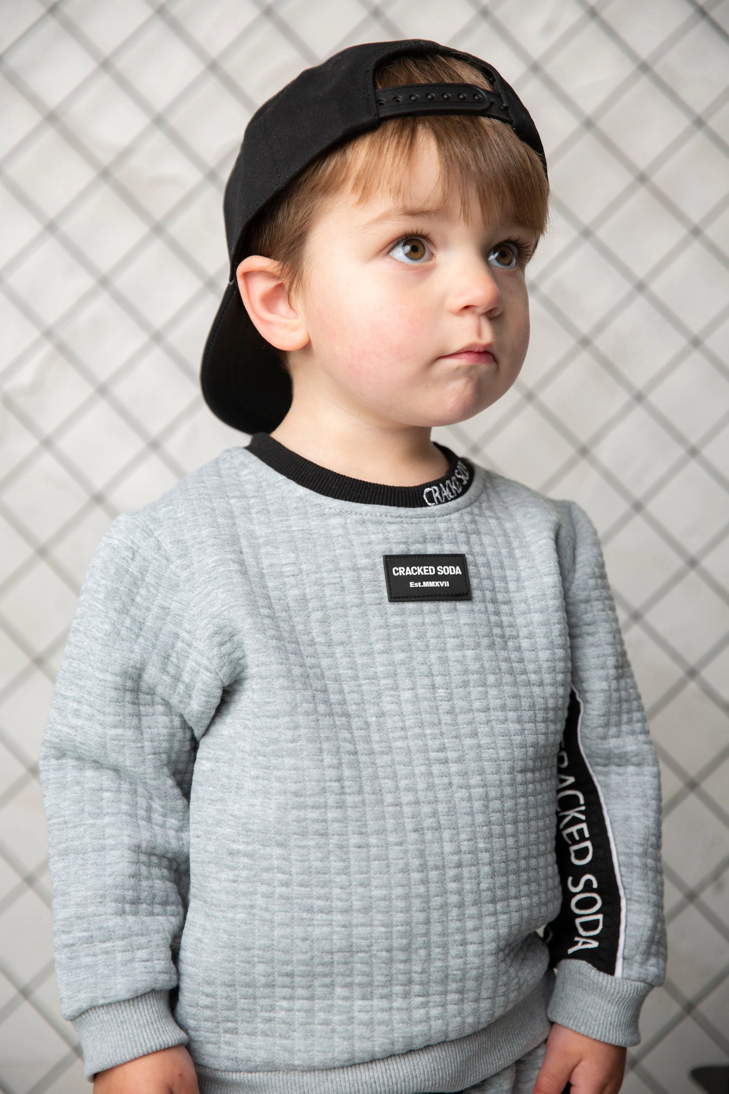 Cracked Soda Ashton Textured Crew Set Grey