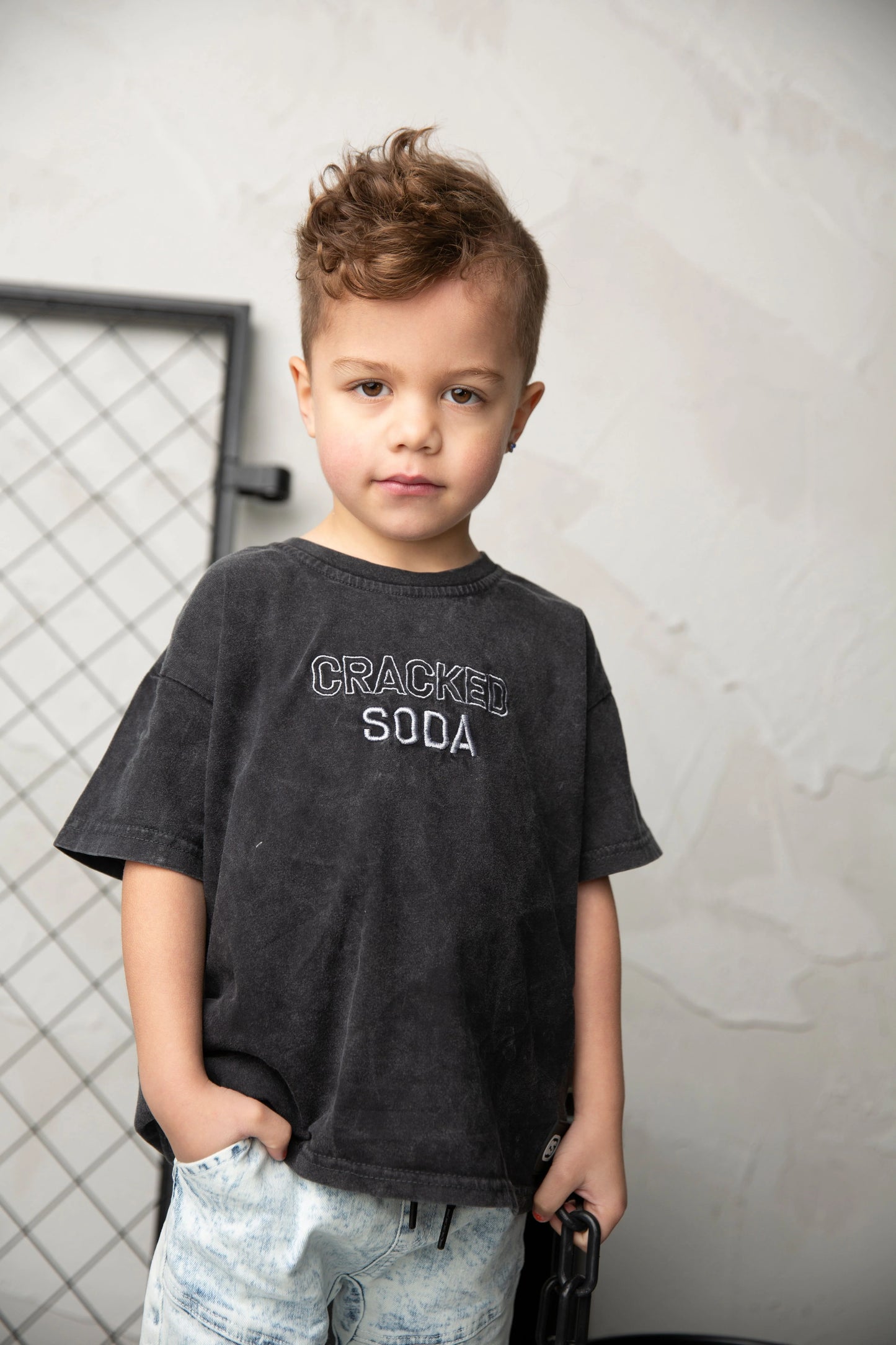 Cracked Soda Mateo Tee Washed Ash