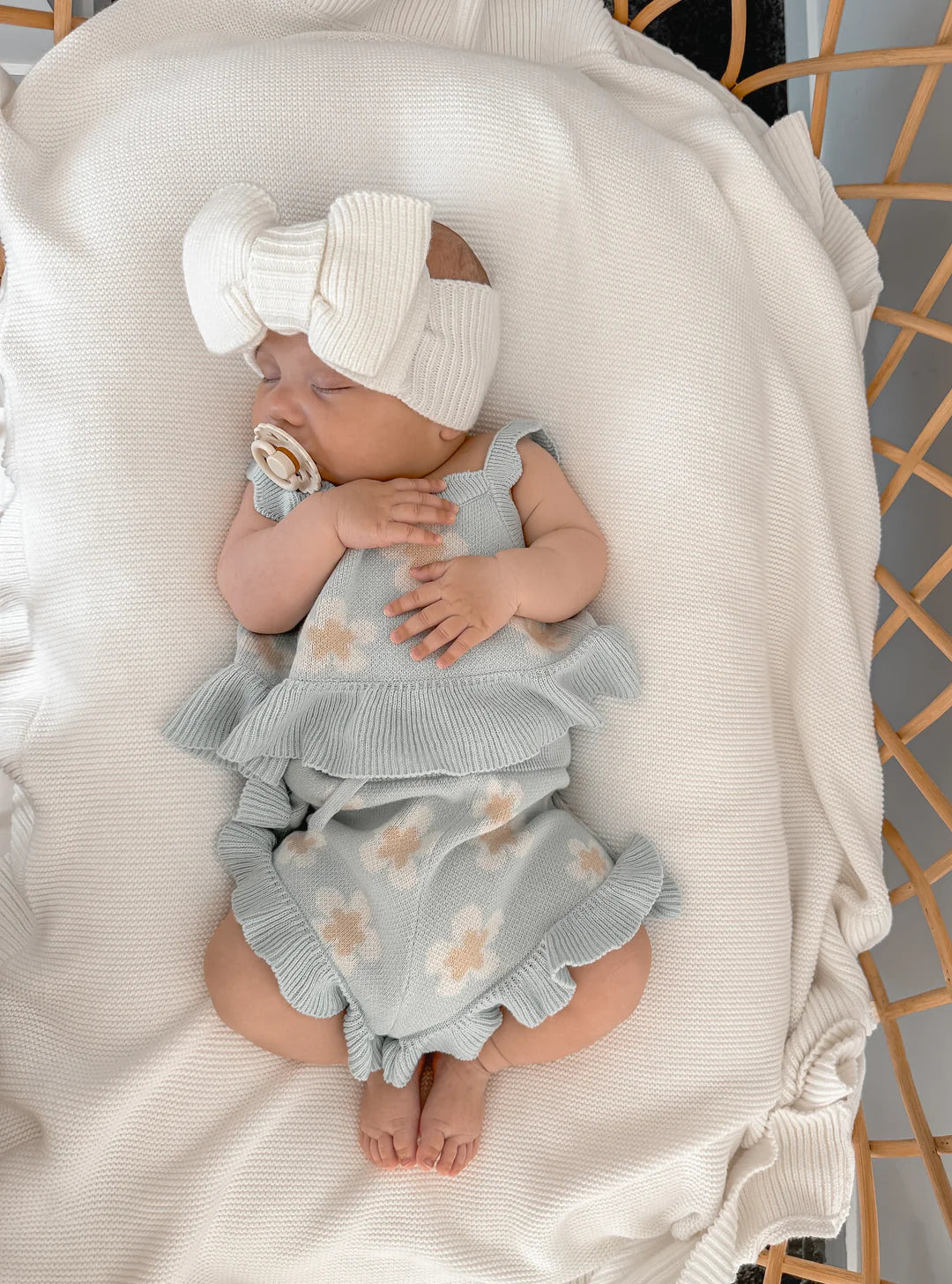 Blossom & Pear Blue Daisy Knit Tie Set