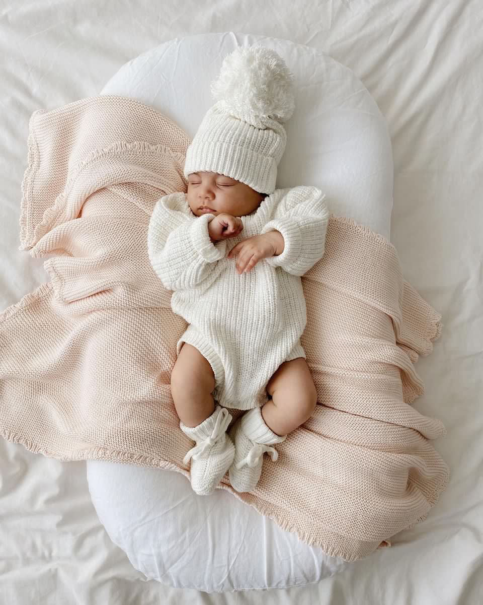 Blossom & Pear Heirloom Scallop Knit Blanket Peony