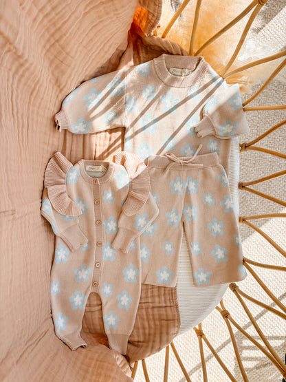 Blossom & Pear Mocha Blue Daisy Knit Set