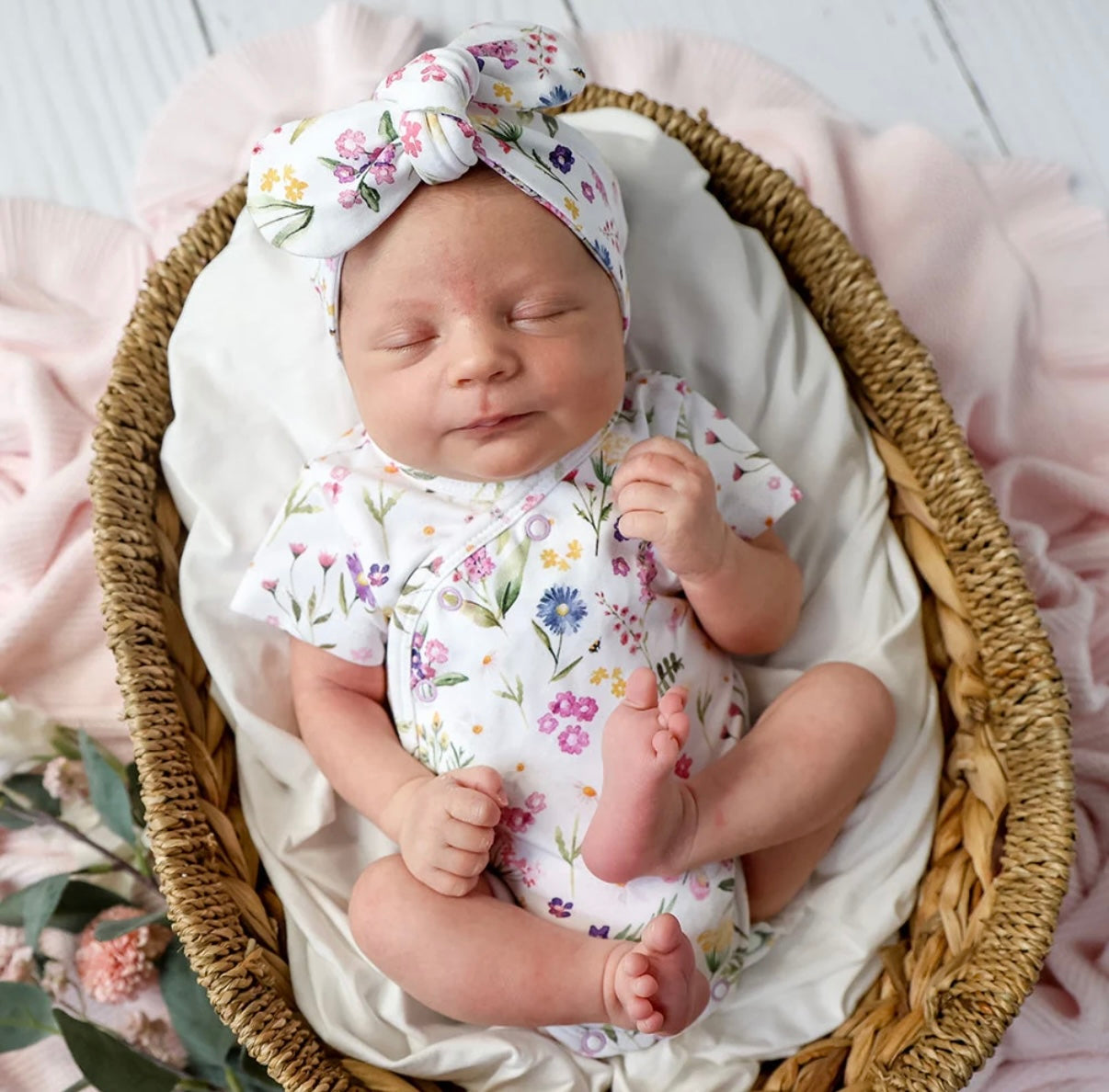 Snuggle Hunny Gracie Short Sleeve Kimono Bodysuit