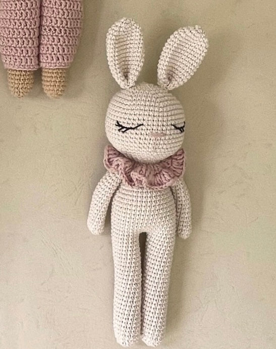 Zao & Co Amigurumi Crochet Bunny Pink Collar