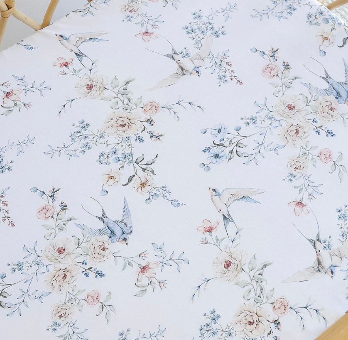 Snuggle Hunny Sweet Swallows Bassinet / Change Pad Cover