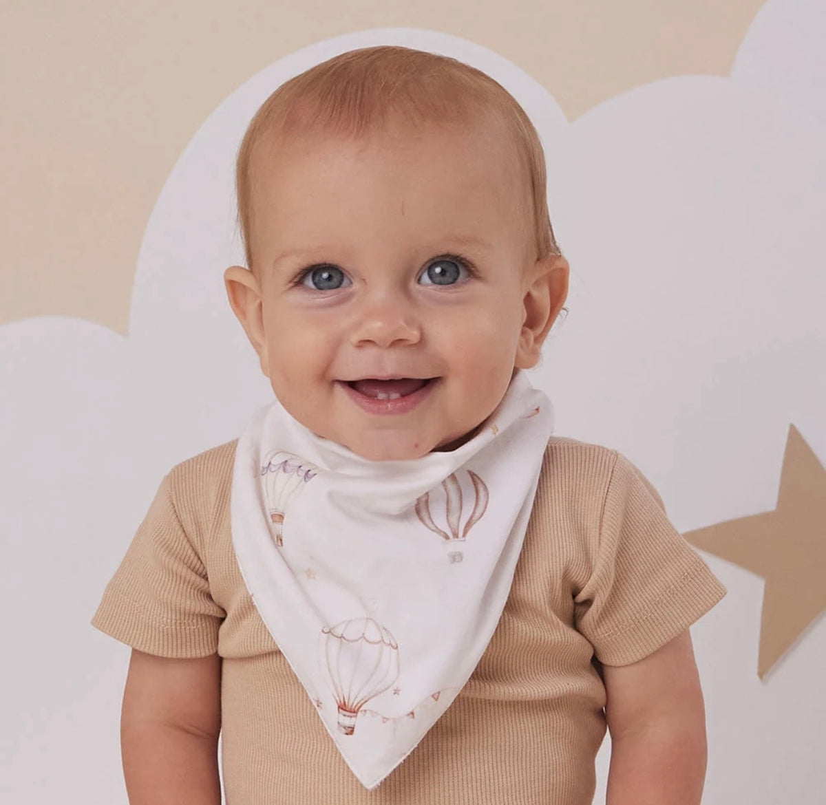 Snuggle Hunny Dribble Bib – Various
