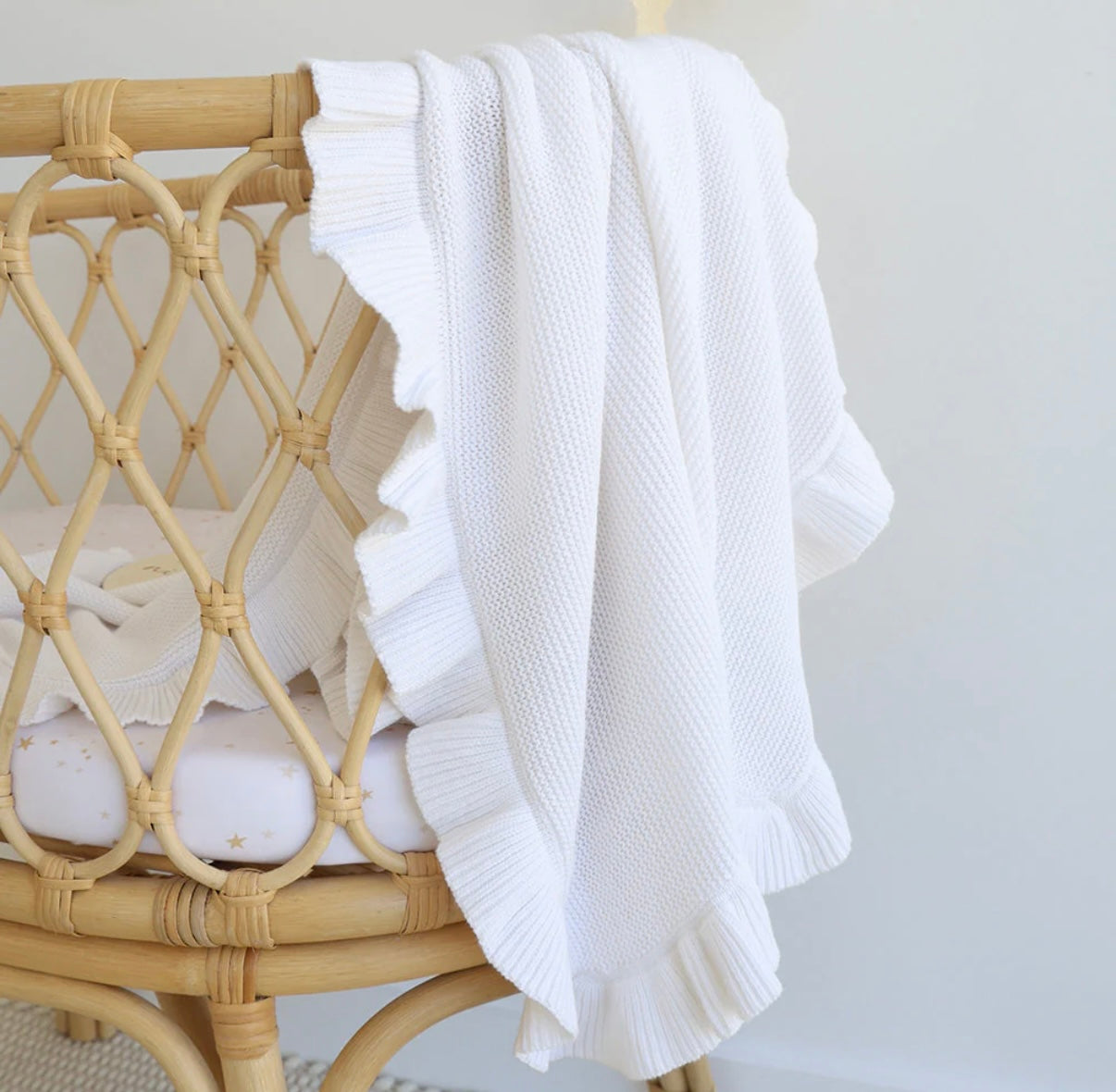 Snuggle Hunny White Ruffle Knit Organic Baby Blanket