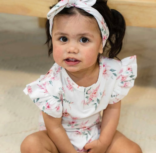 Snuggle Hunny Camille Short Sleeve Bodysuit