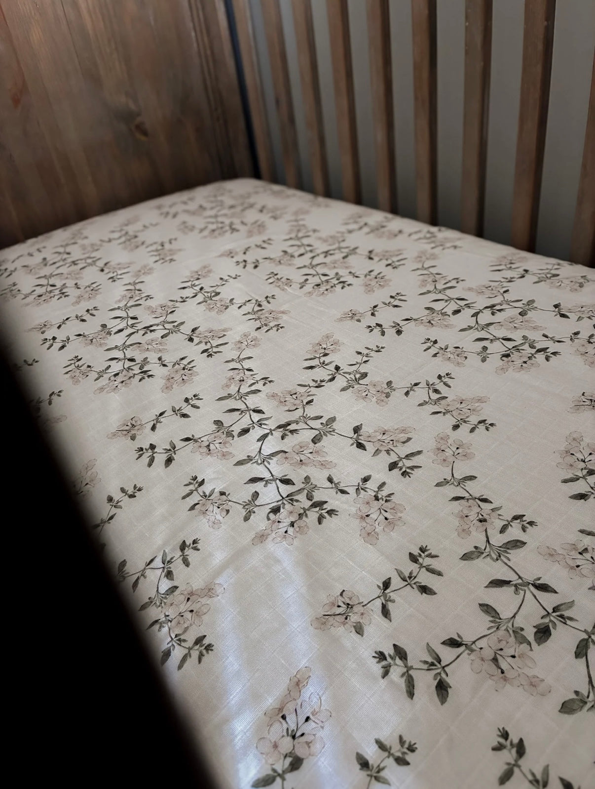 Pop Ya Tot Fleur Blanche Fitted Cot Sheet