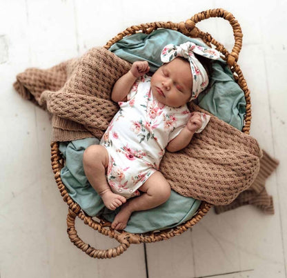 Snuggle Hunny Camille Short Sleeve Bodysuit
