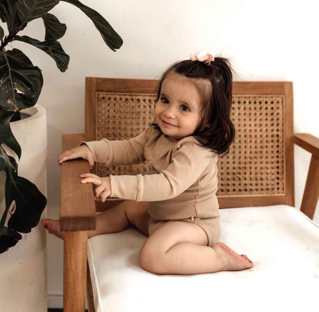 Snuggle Hunny Pebble Long Sleeve Bodysuit