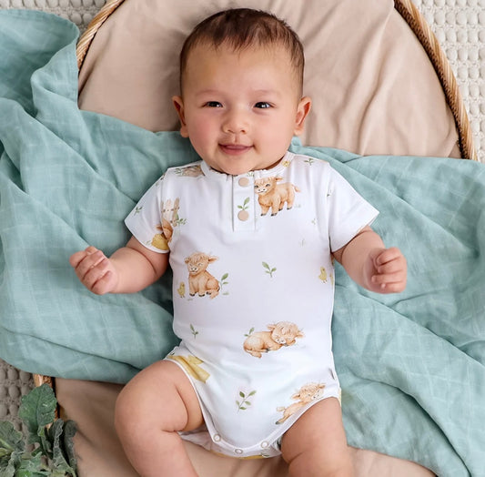 Snuggle Hunny Highland Cows Short Sleeve Bodysuit