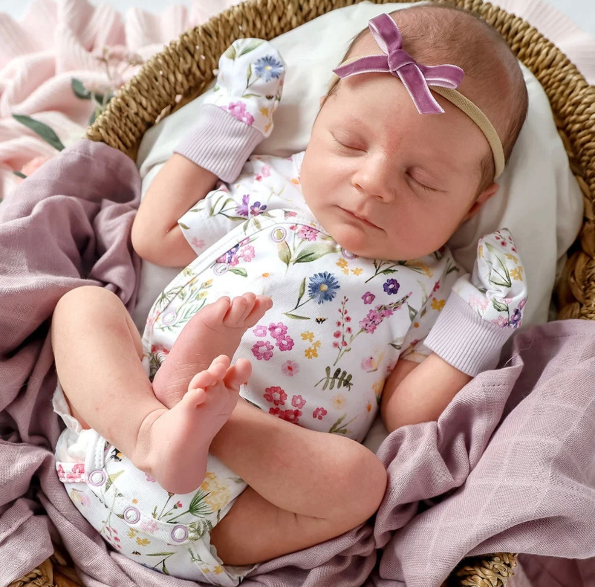 Snuggle Hunny Gracie Short Sleeve Kimono Bodysuit