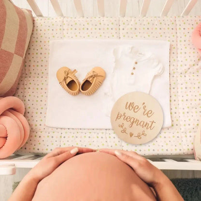 Timber Tinkers ‘We’re Pregnant’ Botanical Announcement Disc