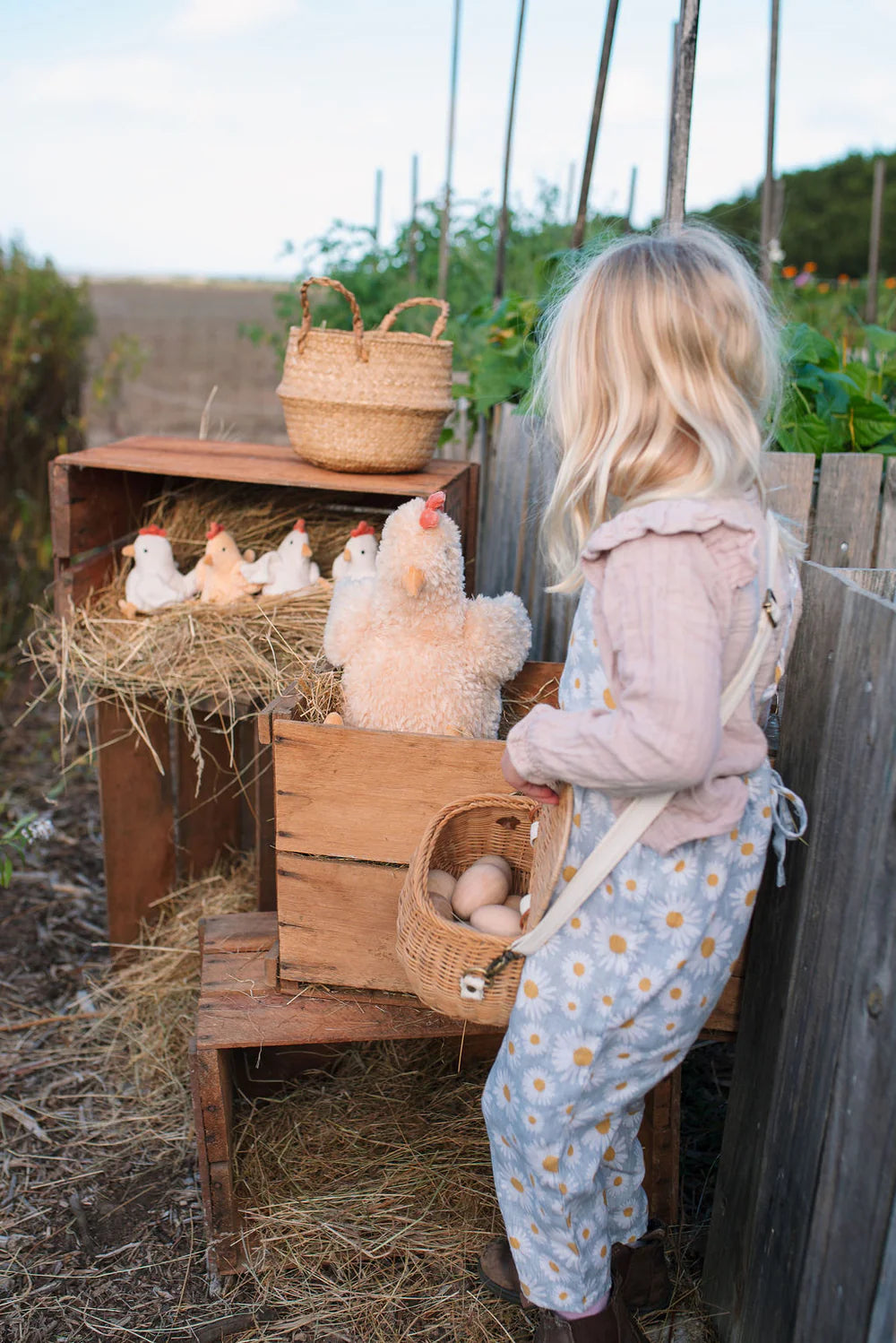 Nana Huchy Harriet the Hen Rattle Honey