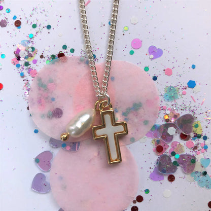 Lauren Hinkley Necklace | Cross with Fresh Water Pearl