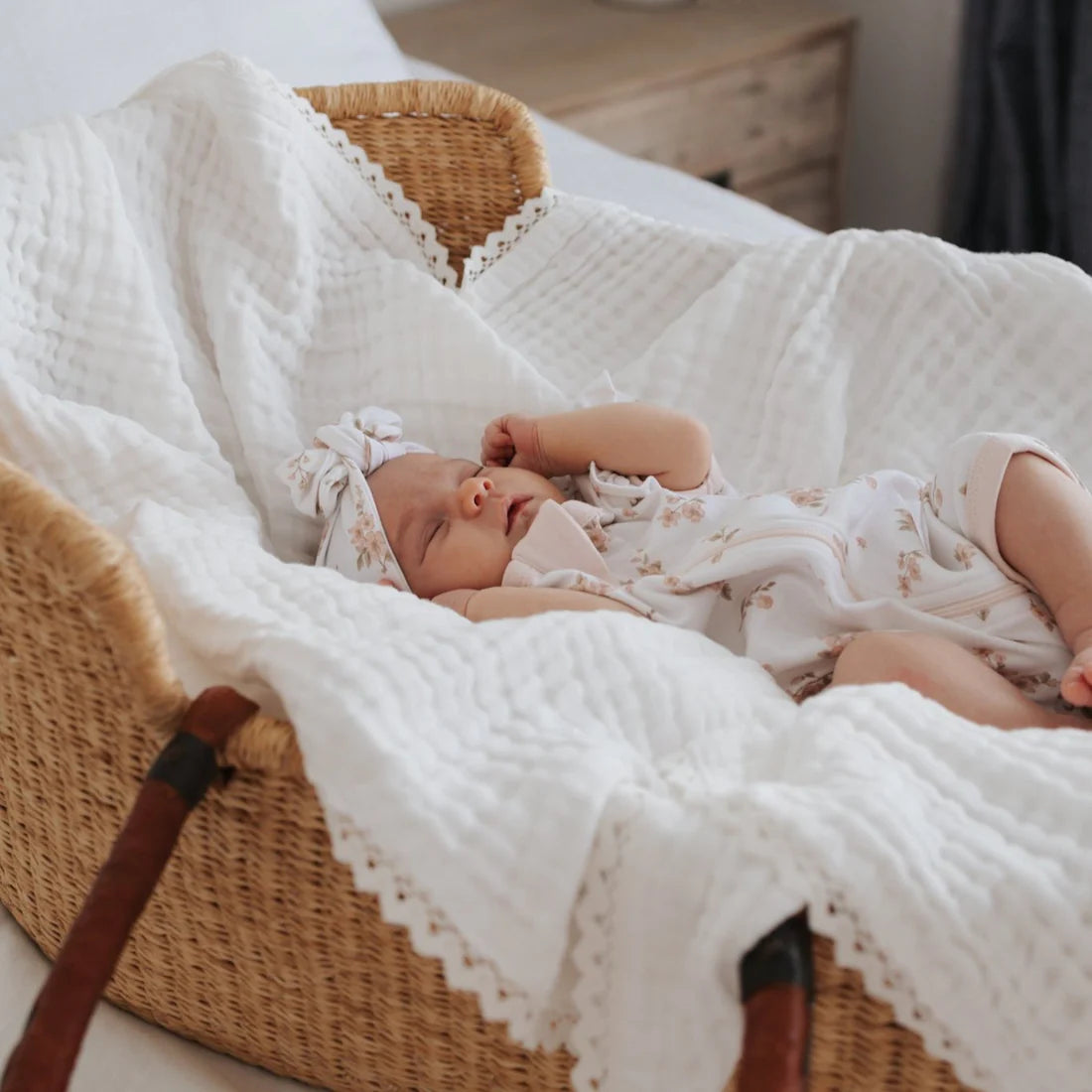 Aster & Oak White Muslin Lace Blanket