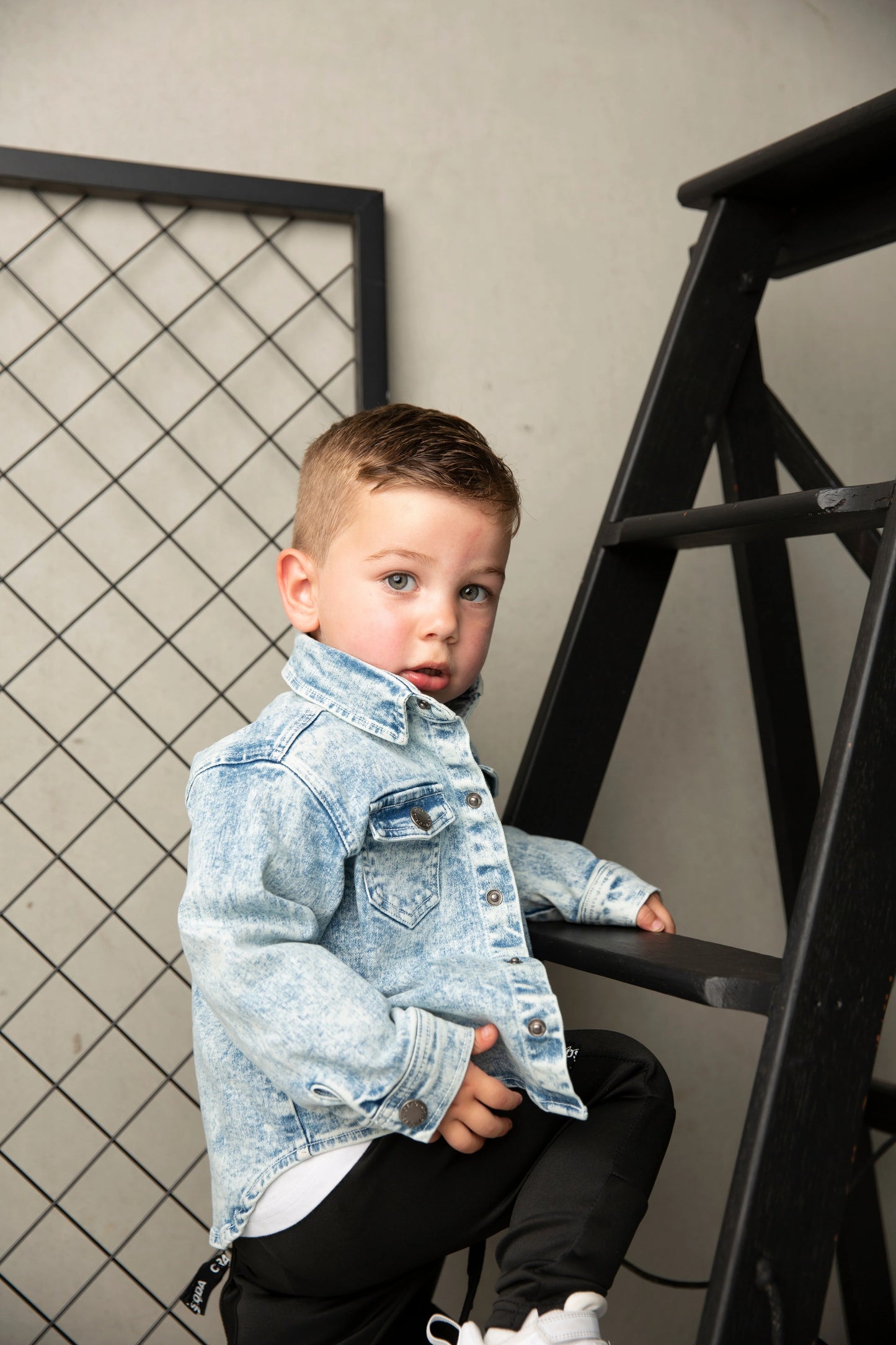Cracked Soda JJ Denim Shirt Jacket Blue