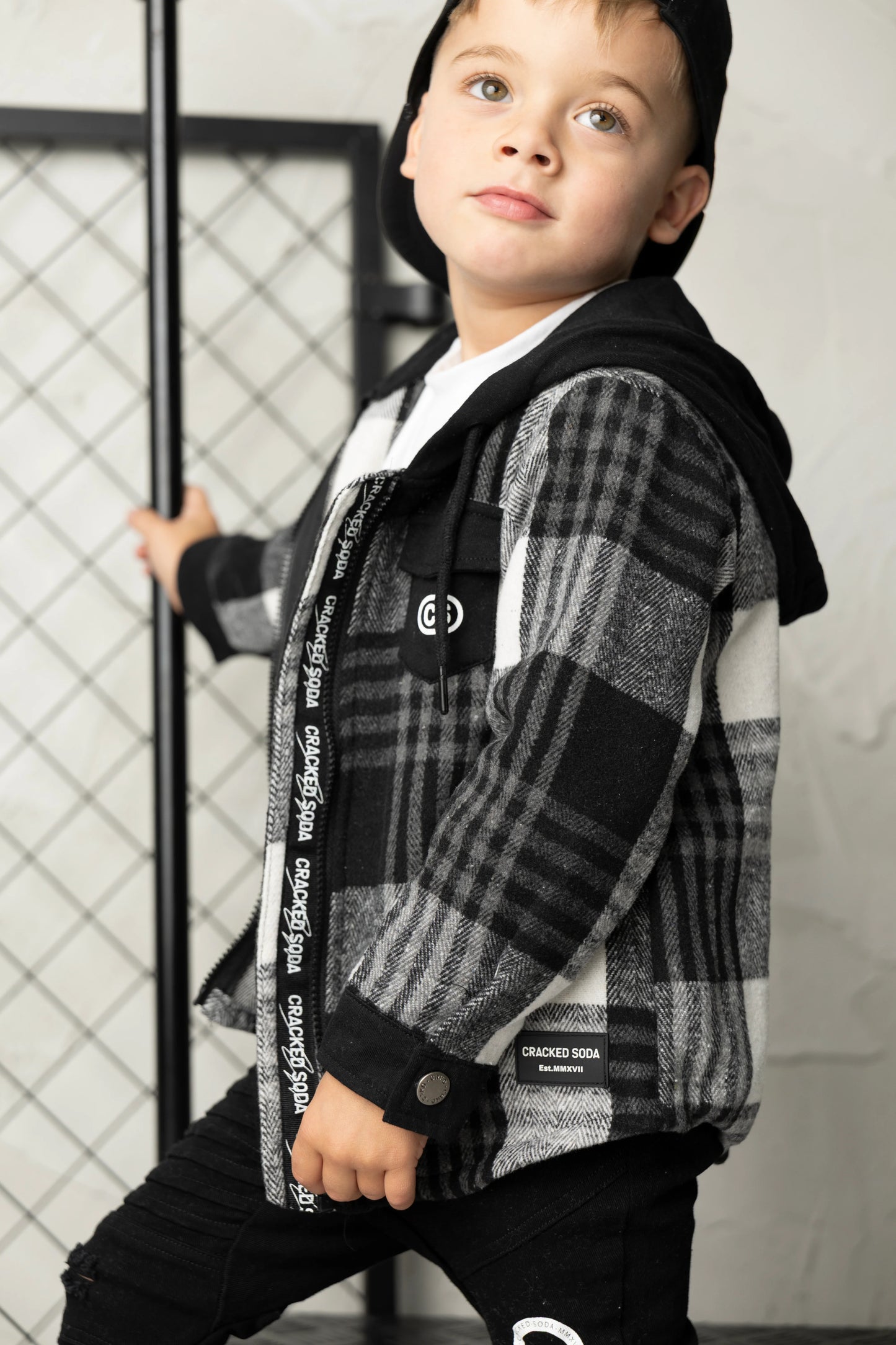 Cracked Soda Cracked Soda Noah Hooded Shirt Jacket Black