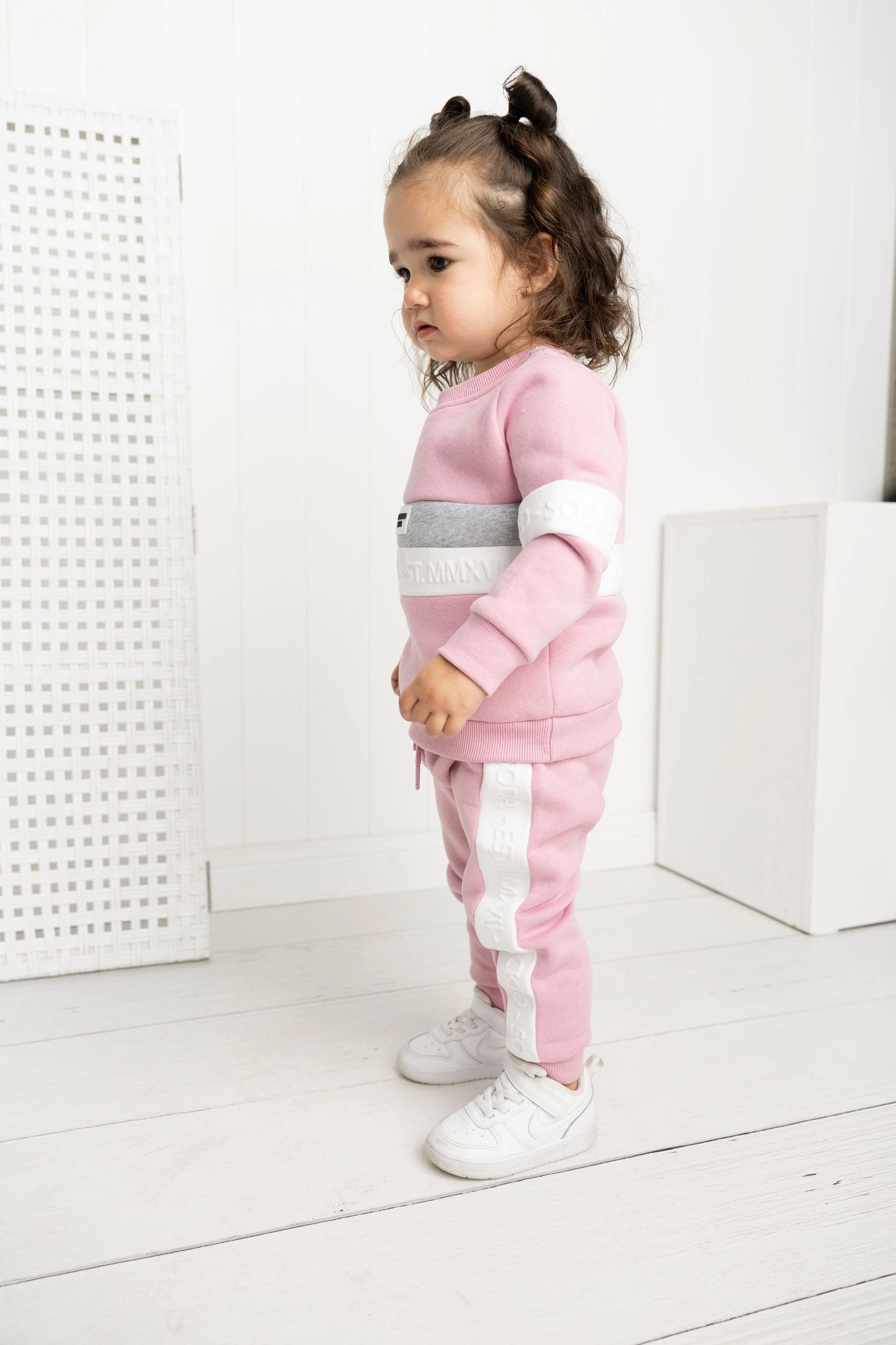 Cracked Soda Cracked Soda Nova Fleece Crew & Pant Set Blush