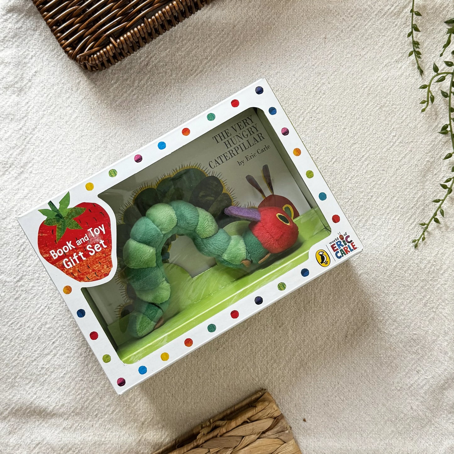 Very Hungry Caterpillar Book & Toy Gift Set