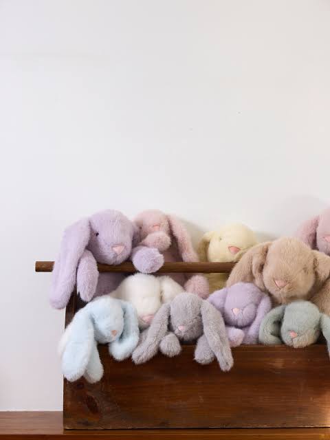 Holly & Ivy Rose Pancakes Beige Bunny 45cm