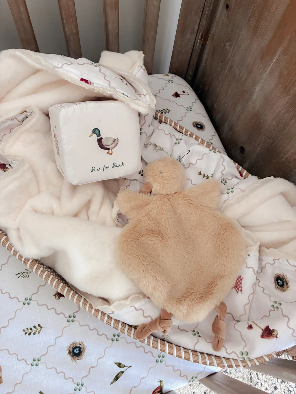 Pop Ya Tot Quacks the Duck Comforter Toy