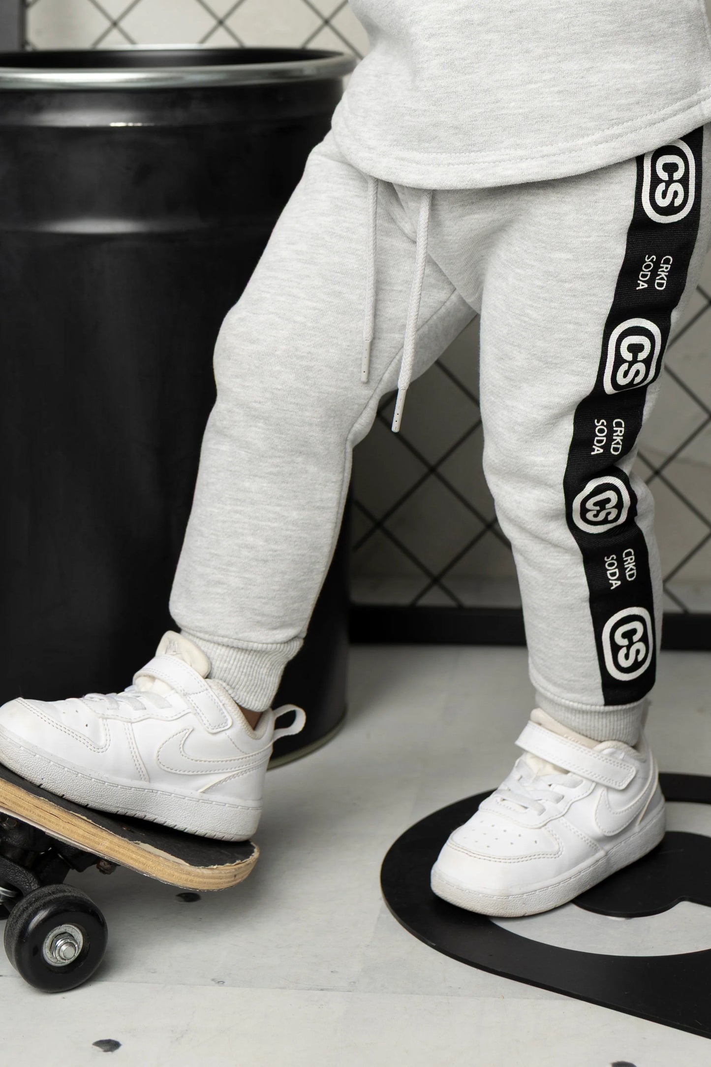 Cracked Soda Oaklen Detail Crew Set Grey Marl