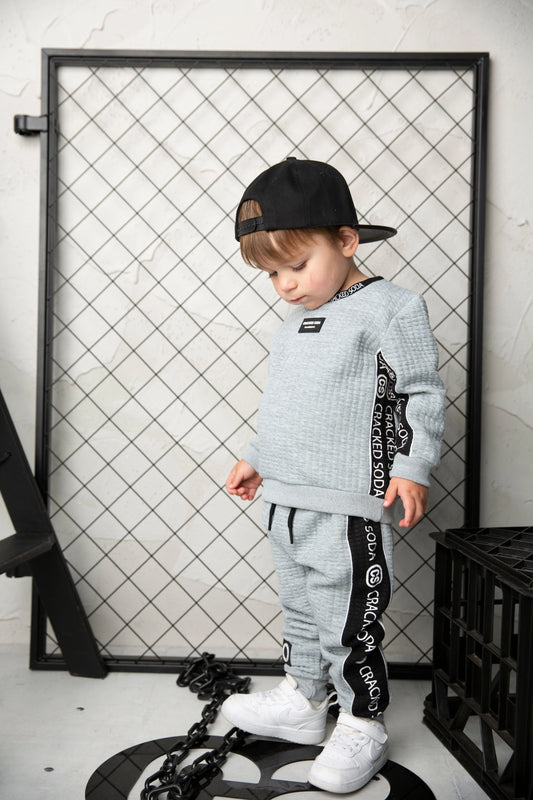 Cracked Soda Ashton Textured Crew Set Grey