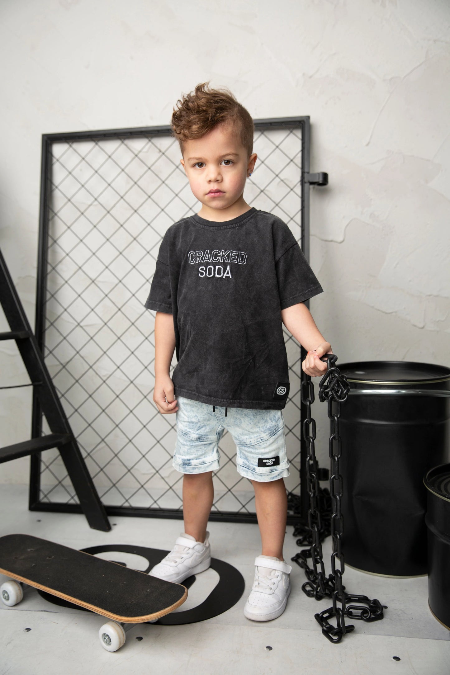 Cracked Soda Mateo Tee Washed Ash