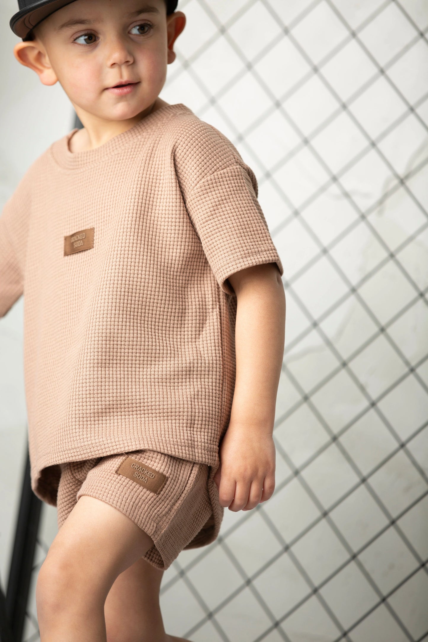Cracked Soda Dash Waffle Scoop Tee Mocha