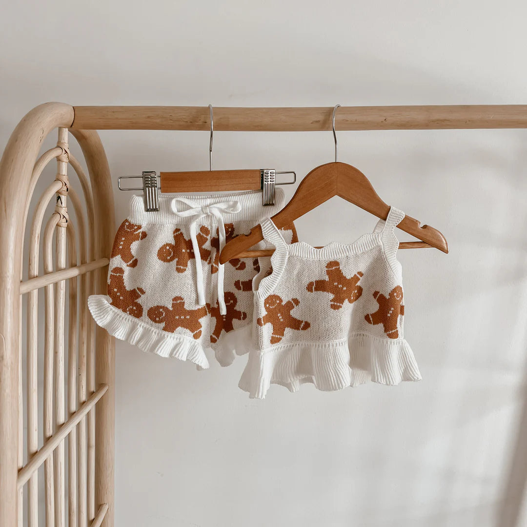 Blossom & Pear Gingerbread Knit Tie Set