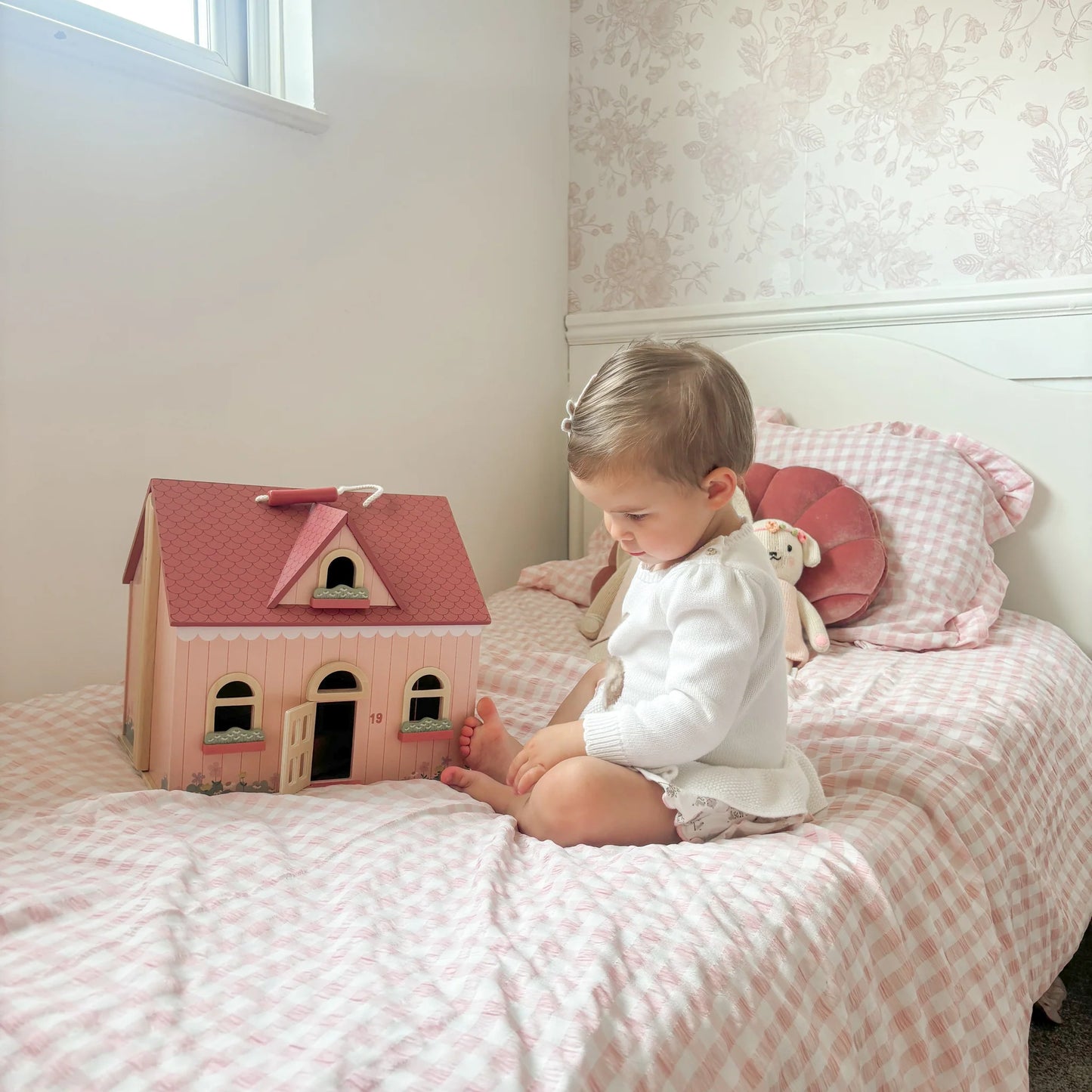 Little Dutch Wooden Doll House