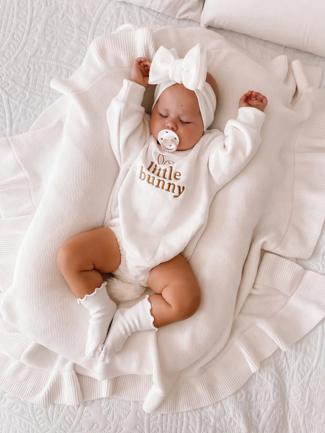 Blossom & Pear 'Little Bunny' Long Sleeve Bubble Romper Milk