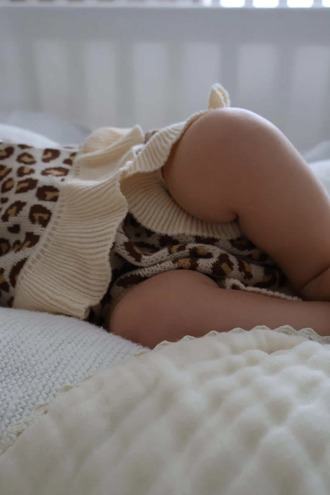 Blossom & Pear Leopard Knit Tie Set