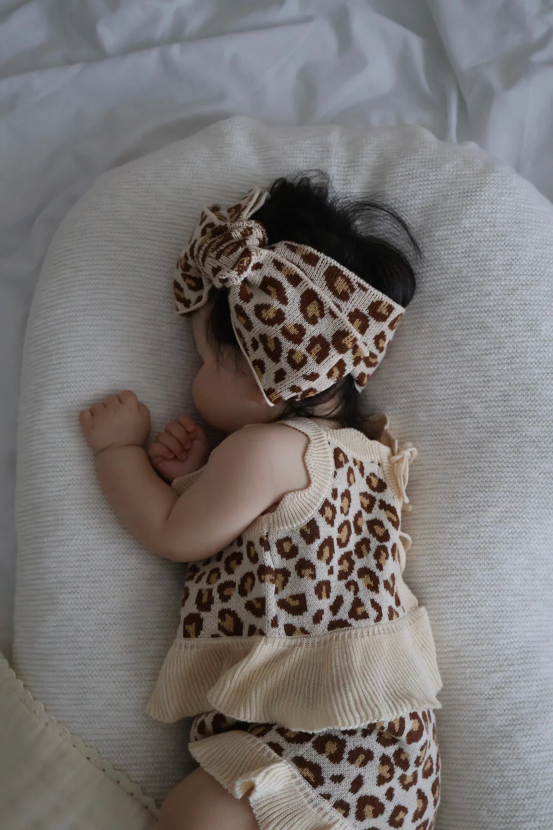 Blossom & Pear Leopard Knit Tie Set